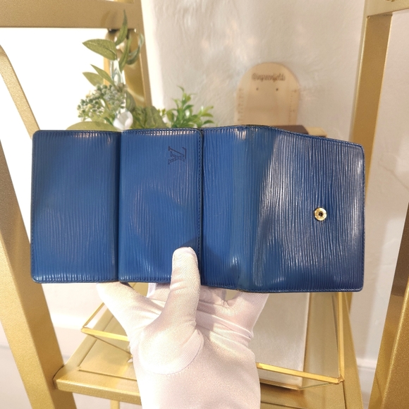 SALE! LV BUNDLE: wallet, box, & dustbag - authentic Louis Vuitton blue Epi - Picture 4 of 16